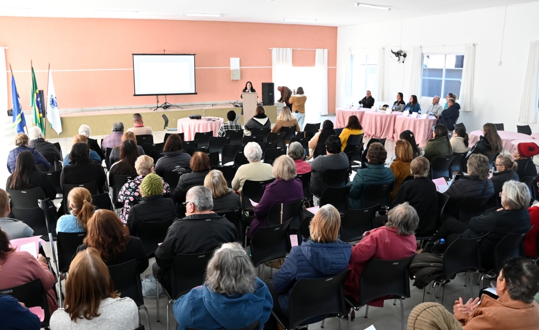 Contenda realizou conferências do Idoso e da Mulher