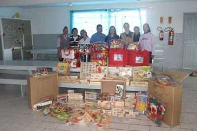 Casa Lar Anjo da Guarda recebe Brinquedos Novos e Educativos