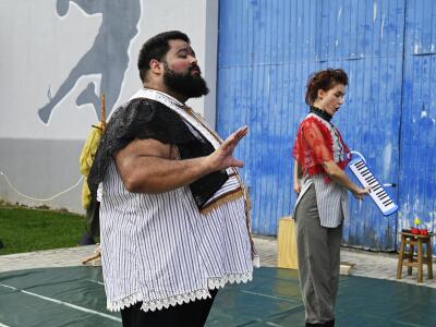 APRESENTAÇÃO TEATRO 4