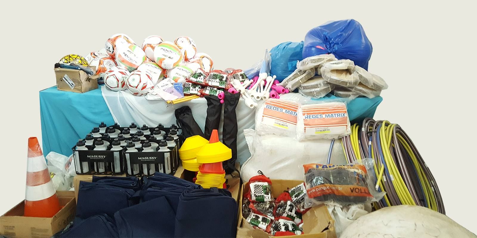 Prefeitura adquire materiais esportivos