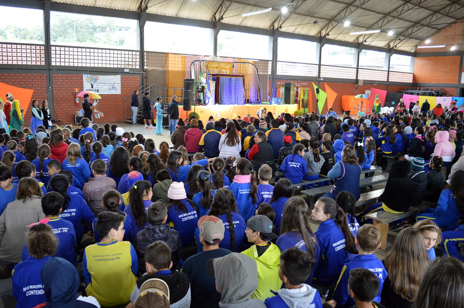 Contenda realizou a 13ª Feira do Livro