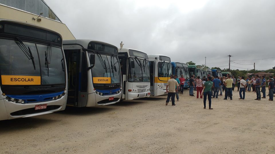 Prefeito realiza reunião para início das atividades de transporte escolar