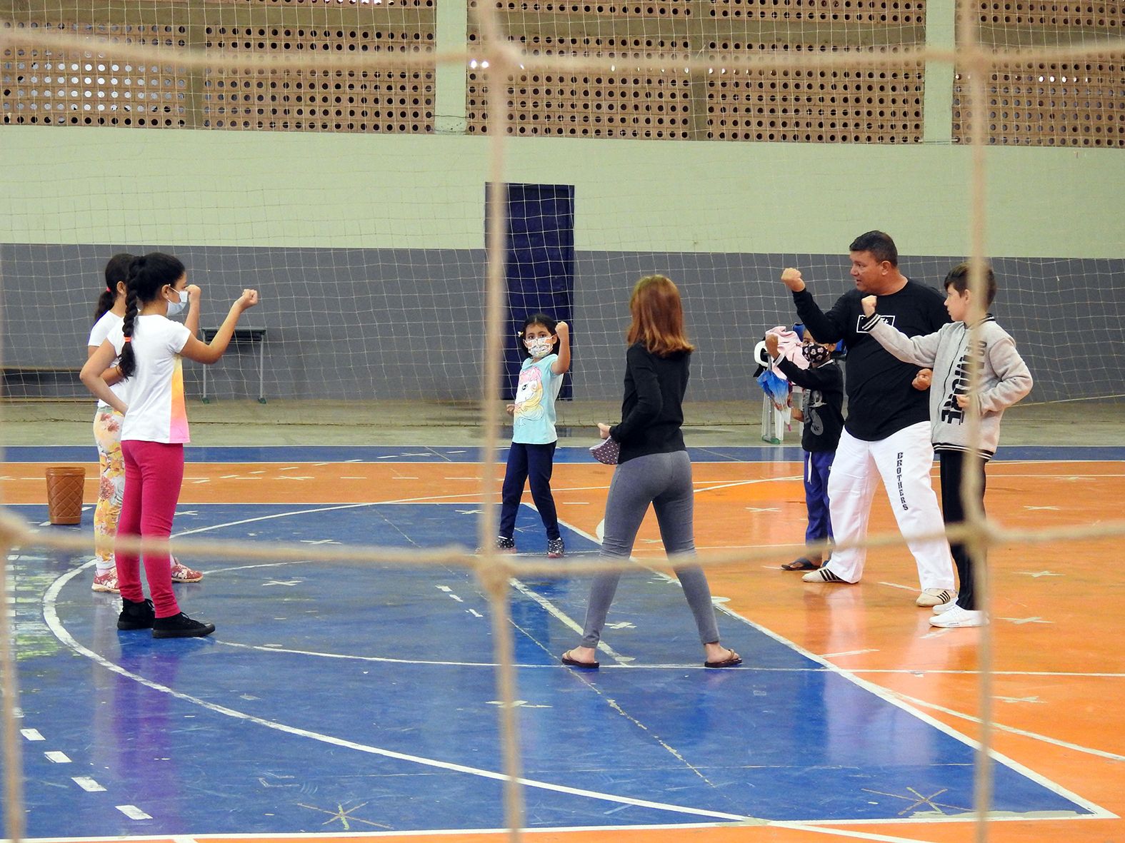 Projetos esportivos da prefeitura atendem cerca de 500 contendenses