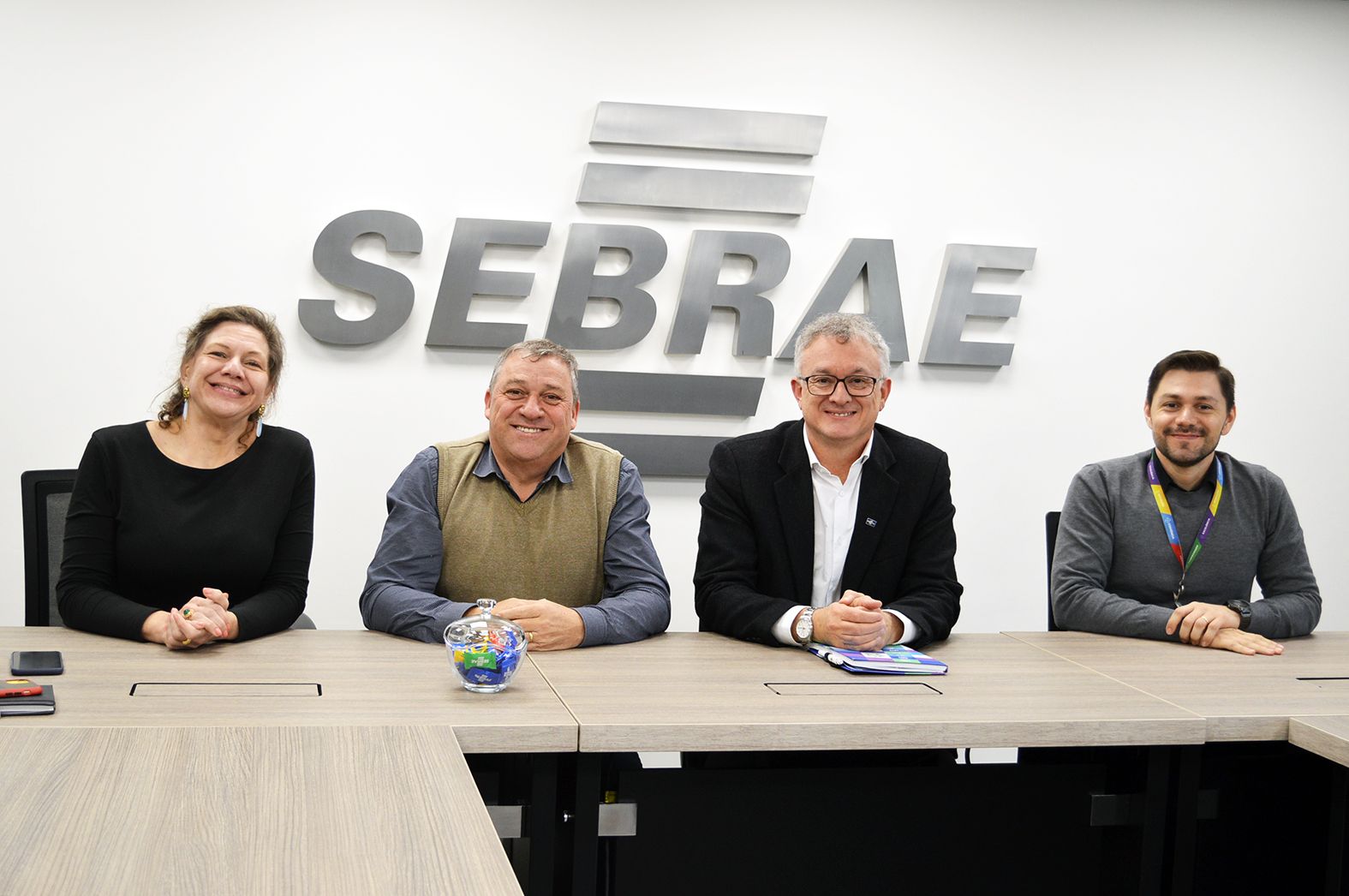 Mostarda participa de reuniões que trataram emprego, renda e fomento