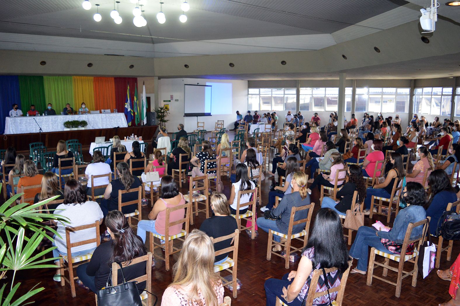 Semana Pedagógica é realizada em Contenda 