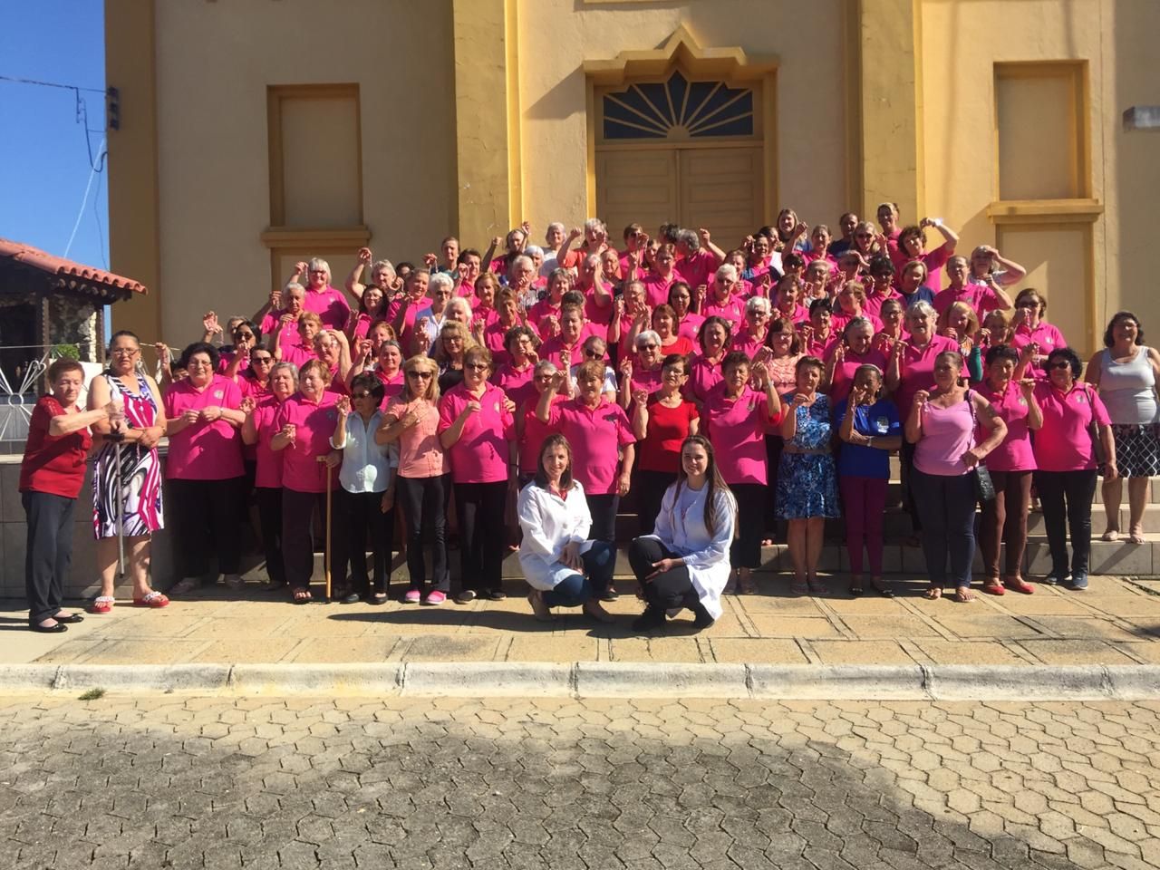 Outubro Rosa é realizado com várias atividades no município de Contenda