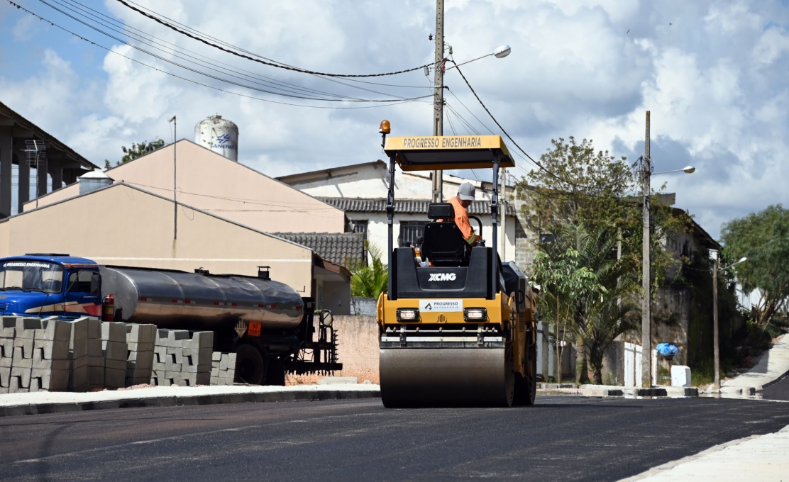 Começam as pavimentações de 9 ruas no Loteamento
