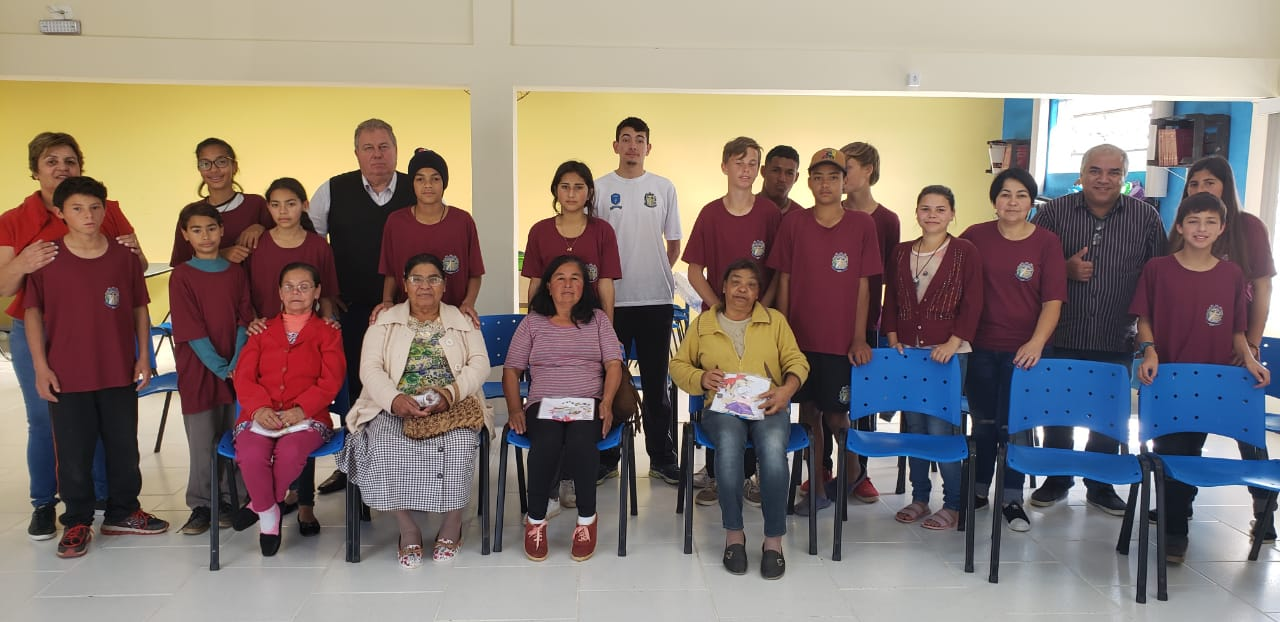 Homenagem aos avós Projeto Adolescentro