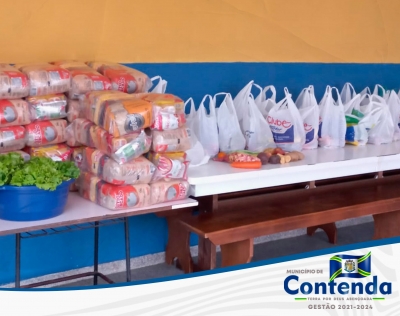 Entrega de Kits de Alimentos provenientes do Programa Nacional de Alimentação Escolar – PNAE. 