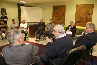 Prefeitos da Grande Curitiba se reúnem para discutir soluções frente à crise econômica