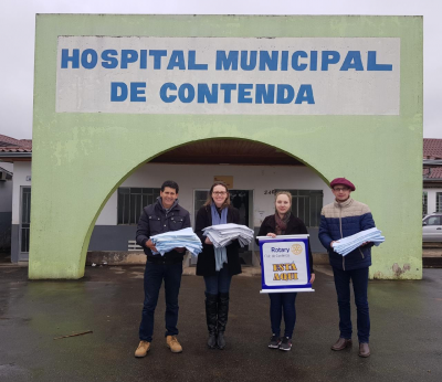 Rotary Club de Contenda realiza a entrega de lençóis e capas de travesseiro para o Hospital Municipal