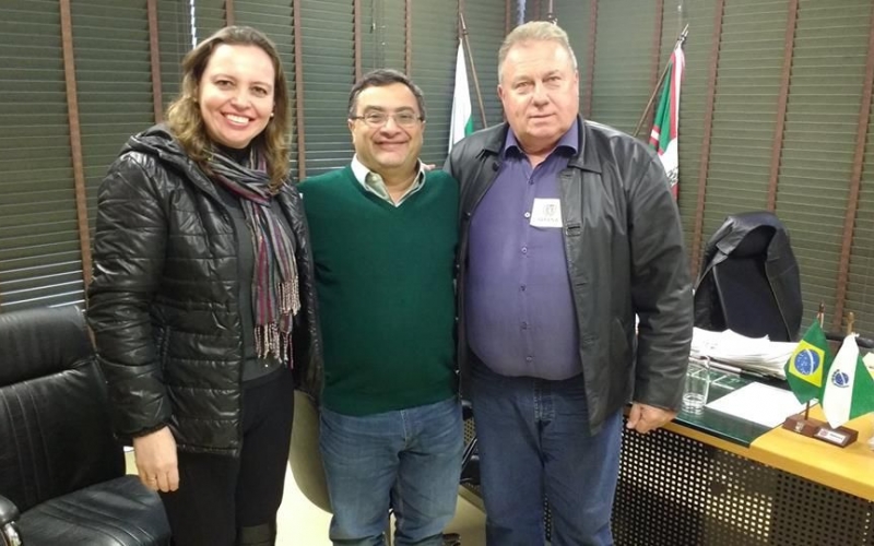 Audiência com o Secretário de Estado da Saúde, Michele Caputo Neto.