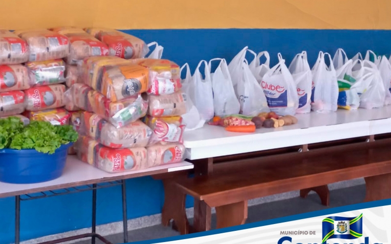 Entrega de Kits de Alimentos provenientes do Programa Nacional de Alimentação Escolar – PNAE. 