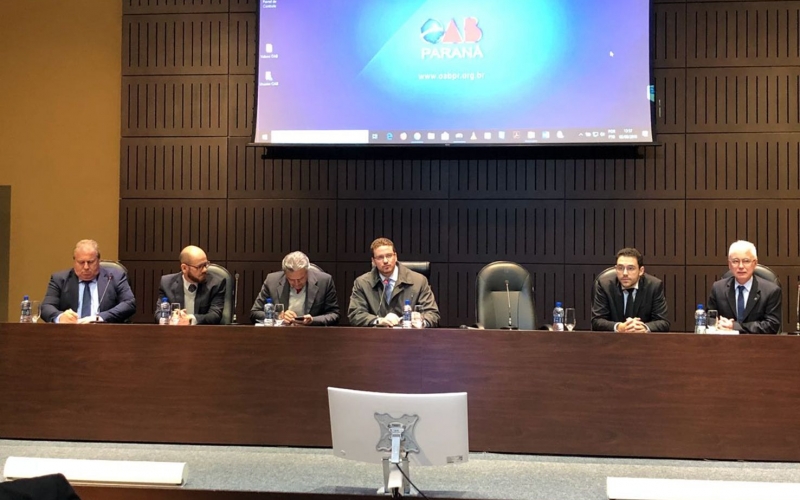 Carlão participa de evento da OAB/PR