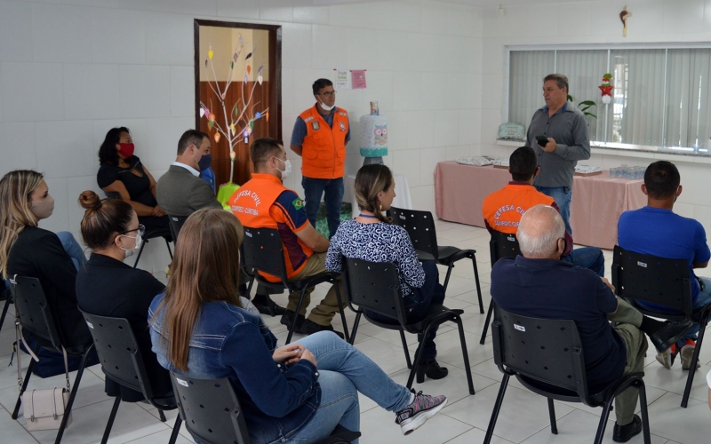 Reunião discute os trabalhos da Defesa Civil