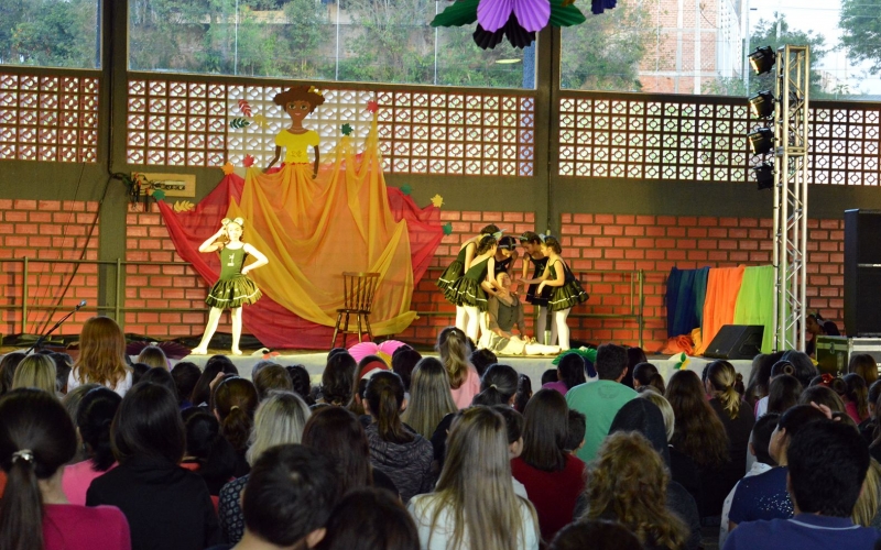 Contenda realizou a Feira do Livro 2018