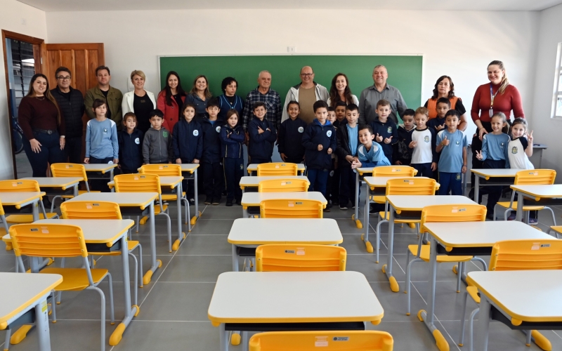Inaugurada a ampliação da Escola Leonor