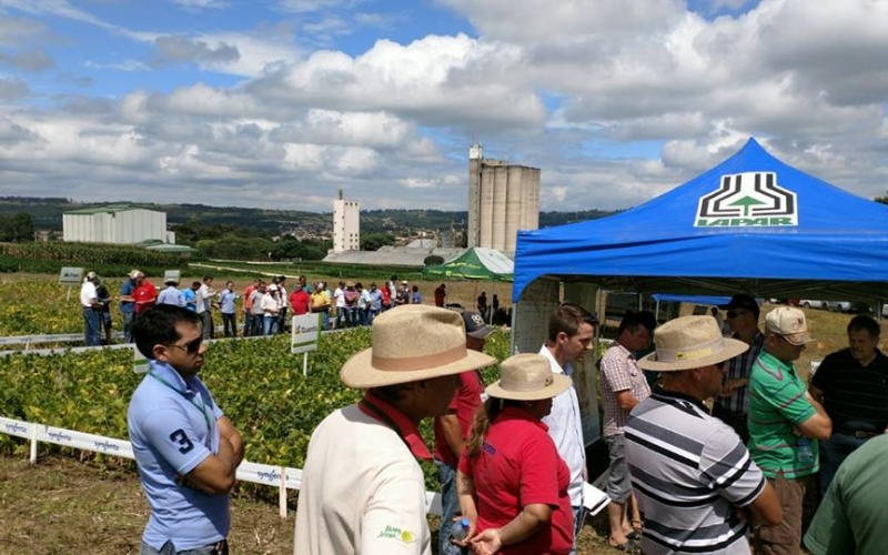 Agricultores representam Contenda em encontro no município da Lapa