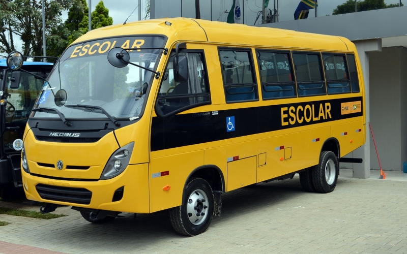 Contenda é contemplada com novo ônibus