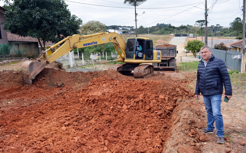 Prefeitura retoma pavimentações do centro