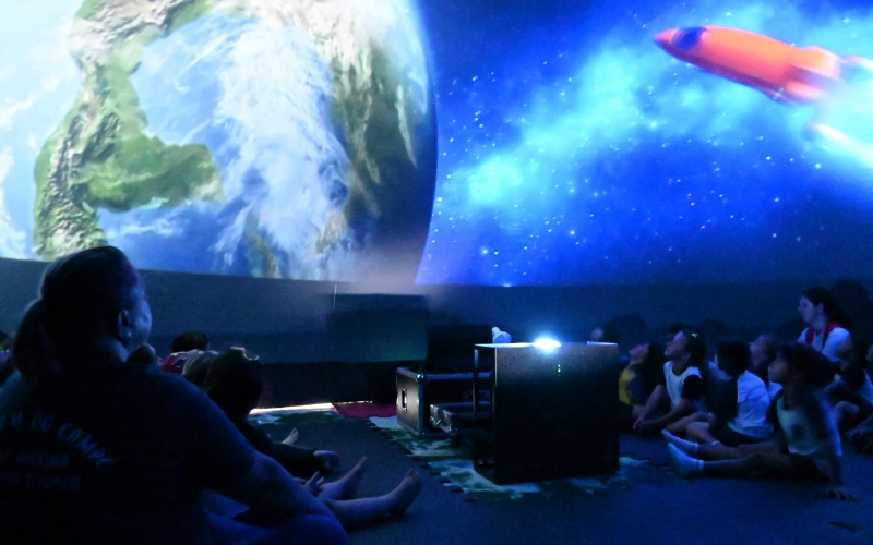 Contenda recebe o Planetário Móvel