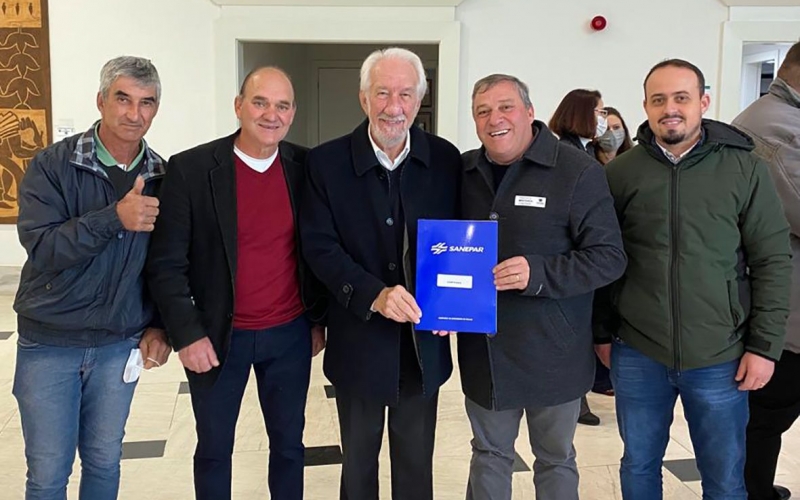 Ratinho Jr. anuncia investimentos em redes de água no interior de Contenda
